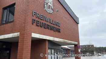 Lodert Feuer unterm Dach bei Gifhorns Brandschützern?