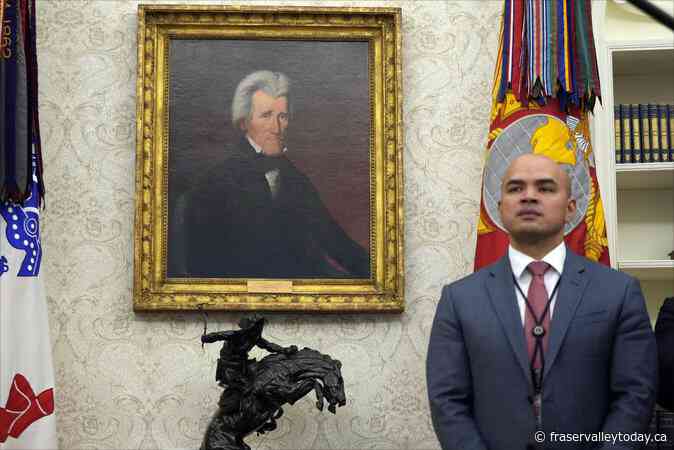 Justice Dept. abandons criminal proceedings against 2 Trump co-defendants in classified records case