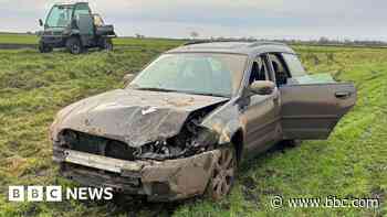 Police chief 'sorry' for response to hare coursers