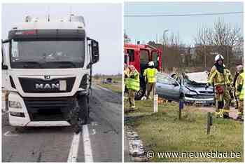Vrouw (28) met kind (7) en passagier (31) botst met wagen frontaal tegen vrachtwagen: moeder zwaargewond