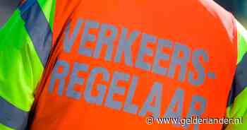 Automobilist geeft extra gas en gaat hard op verkeersregelaar Avondvierdaagse af: ‘Ik dacht: daar ga je Gerrit’
