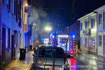 Keukenbrand breidt uit naar volledige woning: huis is totaal verloren