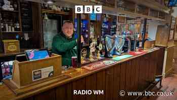 Last pint of 'Banks's' Mild served in Wolverhampton
