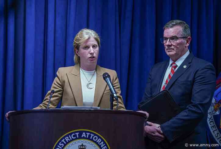 ICE raids: NYPD says migrants shouldn’t fear law enforcement – unless they are criminals