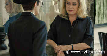 ‘Marcello Mio’ Review: All About My Father