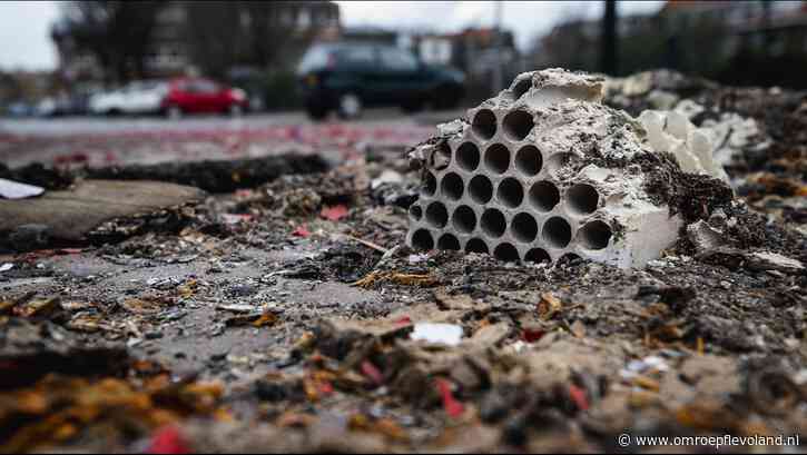 Flevoland - Almere betaalt hoogste rekening voor vuurwerkschade in Flevoland