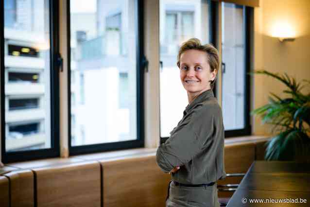 Annick De Ridder, Vlaams minister van Mobiliteit: “Het is niet prettig, maar ik ga hier niet zitten liegen: het openbaar vervoer wordt duurder”