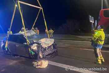 Vier gewonden, waarvan één in levensgevaar na zware frontale botsing met spookrijder op N58