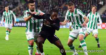 AZ verliest doelpuntrijk duel bij Ferencváros, in tussenronde wacht Real Sociedad of Galatasaray