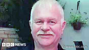 Mum and daughter cleared of security guard death