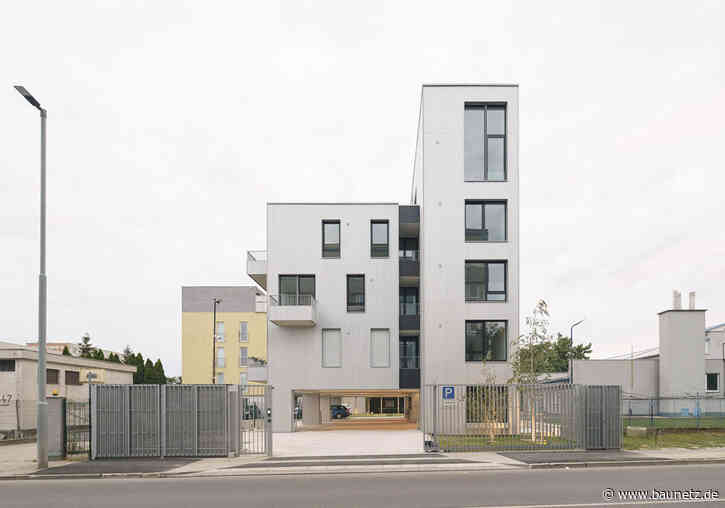 Box und Schornstein 
 - Wohnhaus in Bratislava von kuklicasmerek+