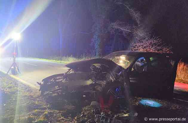 POL-CUX: Verkehrsunfall auf der L134 zwischen Beverstedt und Stubben - PKW massiv beschädigt - Fahrzeugführer leicht verletzt (Foto im Anhang)