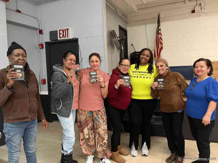 AM Jackson and Senator Serrano host lunch and bingo at PSS Andrew Jackson Center