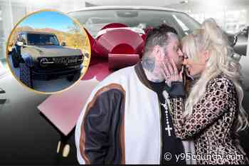 Bunnie Xo’s New Custom Car Includes a Jelly Roll Shoutout