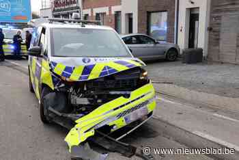 Drie gewonden bij ongeval met politiecombi en personenwagen