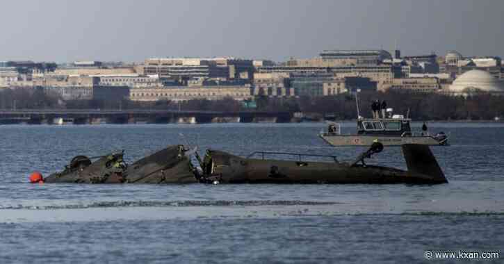 LIVE: DC plane crash: Officials give latest updates on recovery