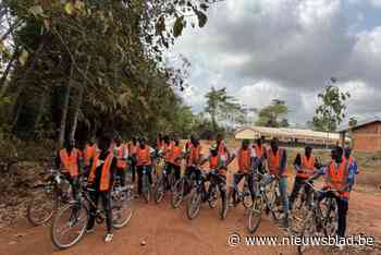 Chocoladefabrikant trok met 250 tweewielers naar Ivoorkust: “Afrikaanse cacaoboeren rijden nu met Wase fietsen”