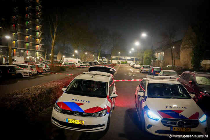 Politie zet parkeerplaats af na melding van schietpartij