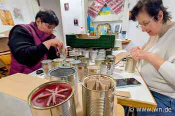 In diesem Keller basteln ukrainische Frauen Dosenkerzen für die Front