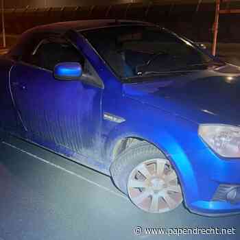 Beschonken vrouw rijdt deels op velg door Papendrecht