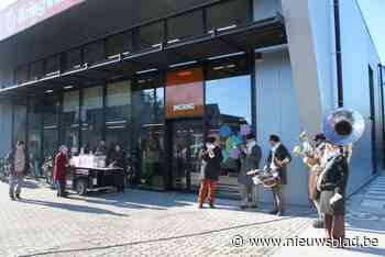 Nieuwe Kringwinkel lokt veel volk naar Flora