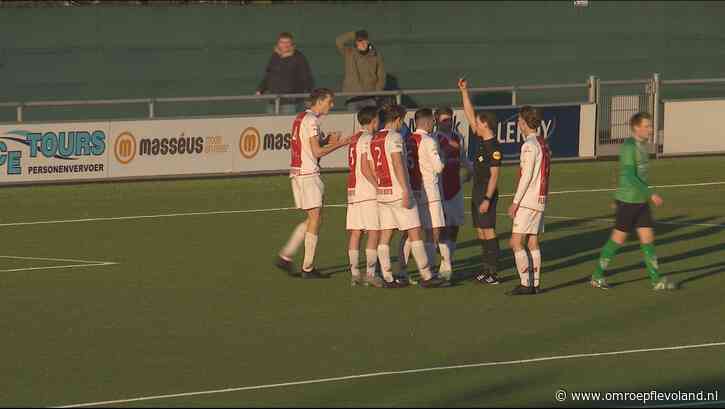 Emmeloord - Flevo Boys verliest dure punten tegen Heino  ‘Balen, je bent beter en dan verlies je met 0-1’