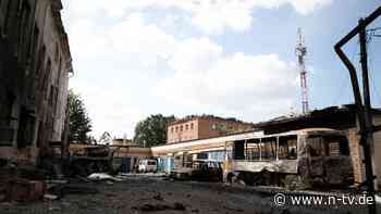 Schulgebäude in Kursk: Ukraine: Russland greift Notlager mit eigenen Zivilisten an