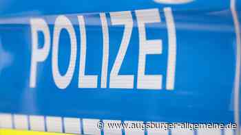 Sturzbetrunkenes Pärchen will mit Auto heimfahren – Polizei unterbindet das