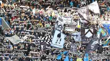 "Wahnsinn" fordert elf Verletzte: Ultras überfallen Zug und liefern sich Schlacht