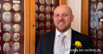 Junger Mann in der Schützen-Totengilde Lütjenburg: „Es bringt mega Spaß“