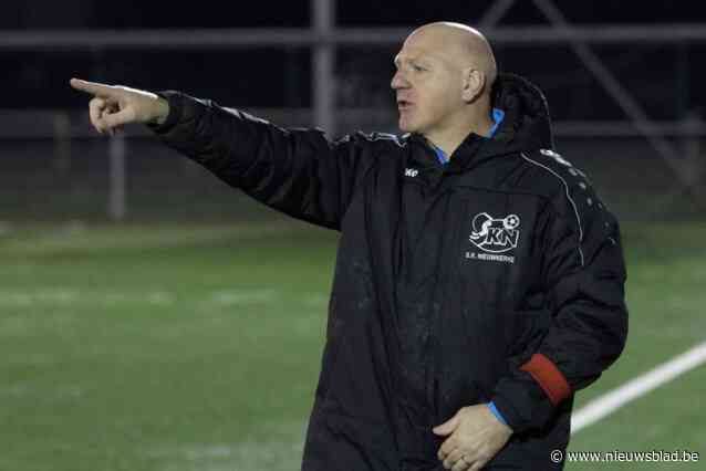 Scheidsrechter legt Nieuwkerke - Beveren-Leie stil na onaanvaardbare spreekkoren