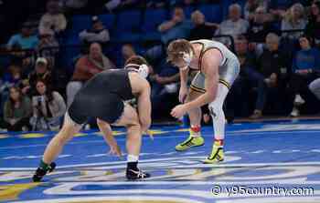 Wyoming Wrestling Falls at No. 11 South Dakota State, 31-3