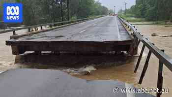 Bruce Highway bridge collapse isolates flooded North Queensland towns