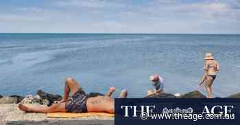 Melbourne sizzles after storms leave thousands without power