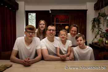 Dennis (44) is ongeneeslijk ziek, benefiet moet zijn gezin helpen: “De impact van 8 jaar ziekte op ons spaargeld is desastreus”