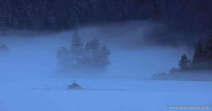 Nebel und Glätte zum Wochenstart in Bayern