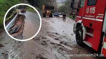 Italien-Region unter Wasser: Erdrutsche nach heftigen Regenfällen – Autos von Wassermassen mitgerissen
