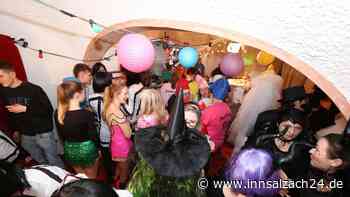 Faschings-Spaß ohne Männer: So feierten die Frauen in Taufkirchen