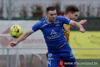 SV Bredene gaat pas in 101ste minuut onderuit tegen leider Rumbeke en slikt liefst vijf rode kaarten: “Dit maakte ik nooit eerder mee”