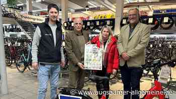 Landsberger Lions übergeben Hauptgewinn ihrer Adventsaktion