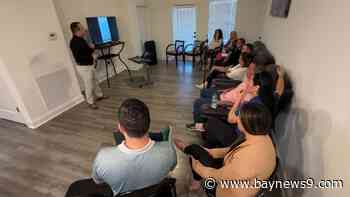 Polk County man educating Hispanics on how to use AI for their businesses