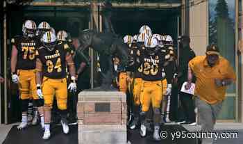 Defensive Tackle Gabriel Ikechukwu Commits to Cowboys