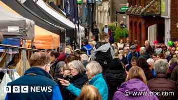 Artisan market visitor numbers 'above target'