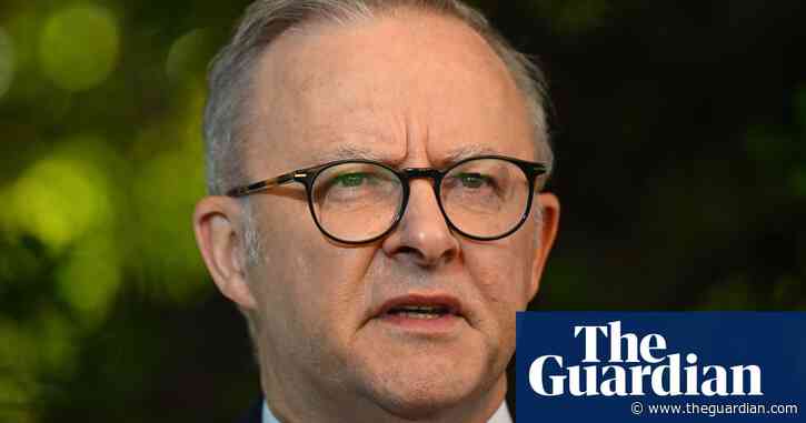 PM labels Coalition’s tax-deductible lunch plan ‘worst, sloppiest policy’ as Treasury puts cost in the billions