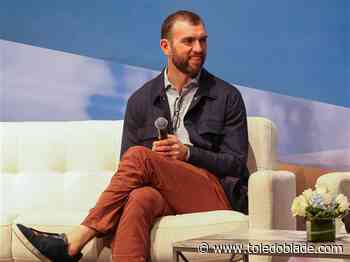 UT panel discussion mulls the way college sports are going