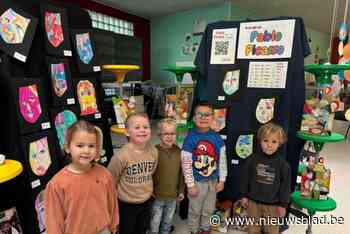 Kleuters van Sint-Laurens creëren eigen museum met Kahlo, Picasso en Van Gogh: “Achter de QR-codes vertellen ze zelf het verhaal”