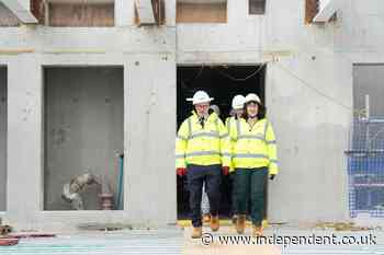 Shell boss says Reeves is wrong to count on green fuel offsetting Heathrow expansion ? who is right?