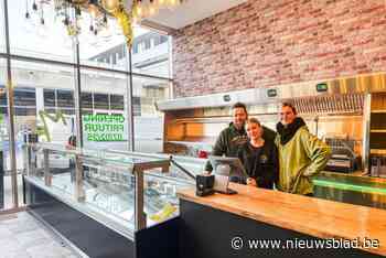 Uitbaters van Mikey’s Place openen frituur en brasserie tegelijk: “Onze verse hamburgers staan op de kaart”