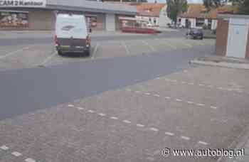 Video: Zoveel ruimte om te parkeren..