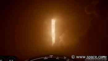 SpaceX launches 21 Starlink satellites from Florida (photos)